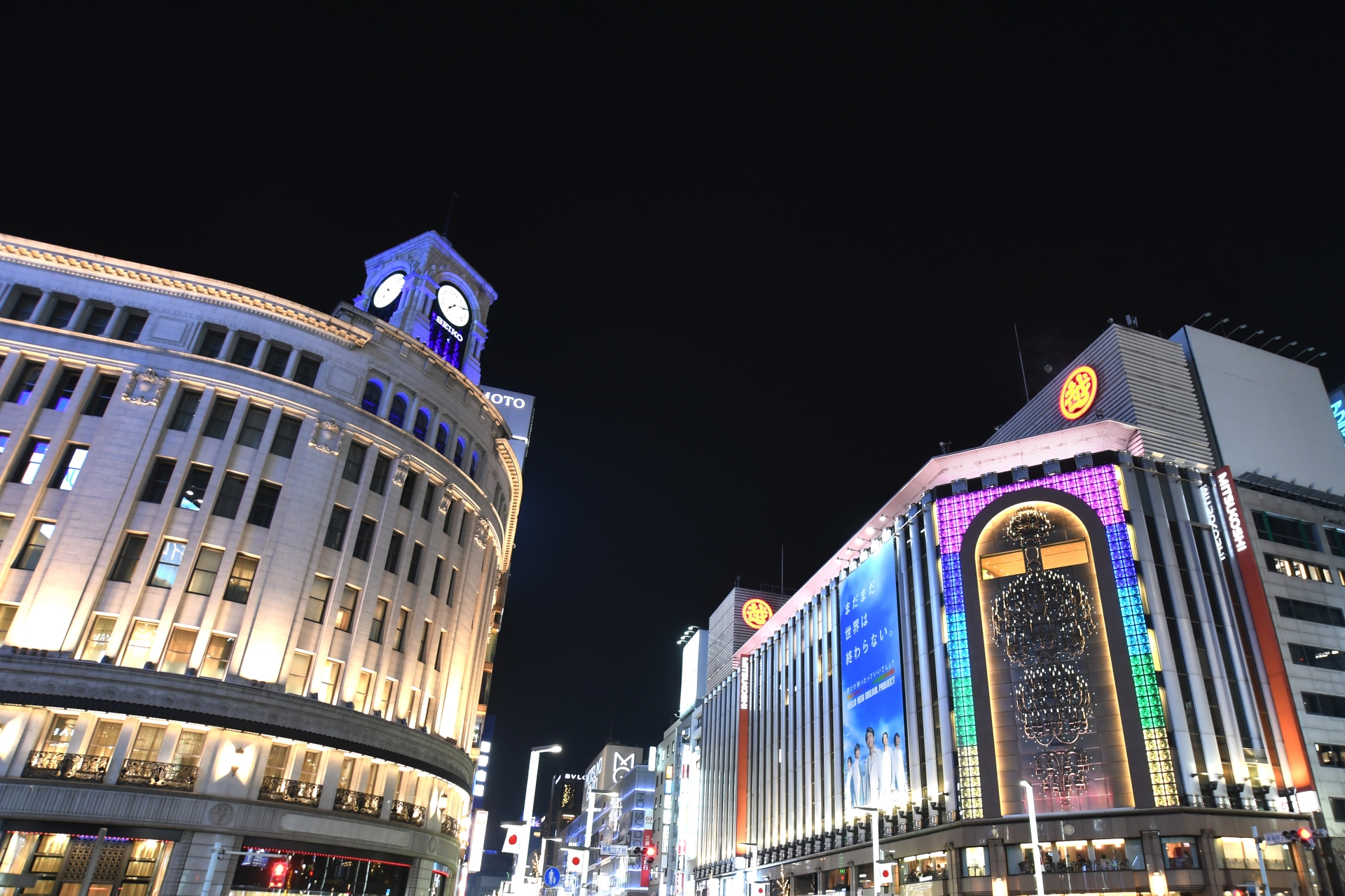 銀座四丁目交差点の夜景