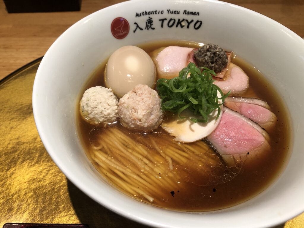 入鹿TOKYOのラーメン