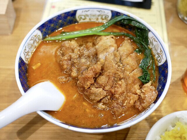 支那麺 はしごの坦々麺