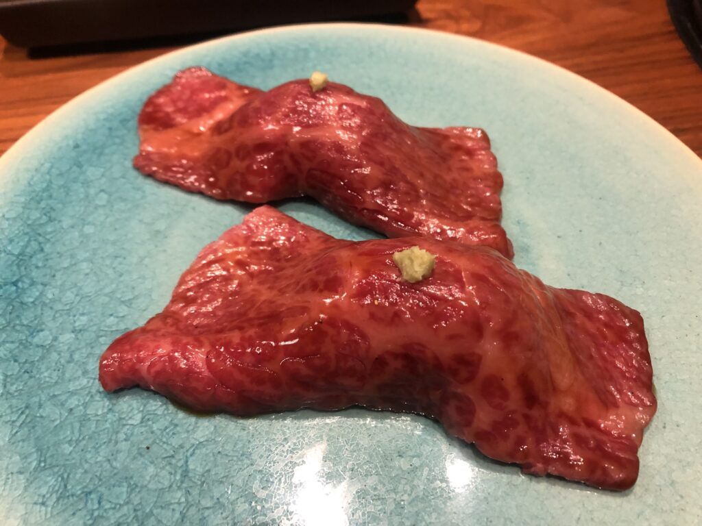 焼肉牛印の肉寿司