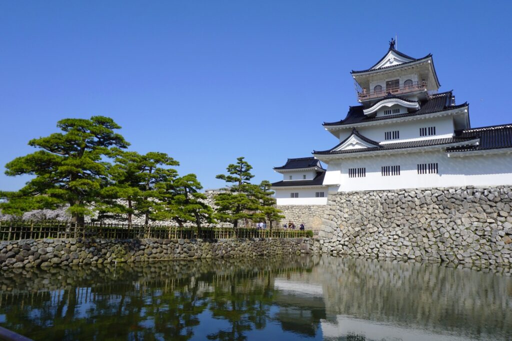 富山城市公園から見る富山城