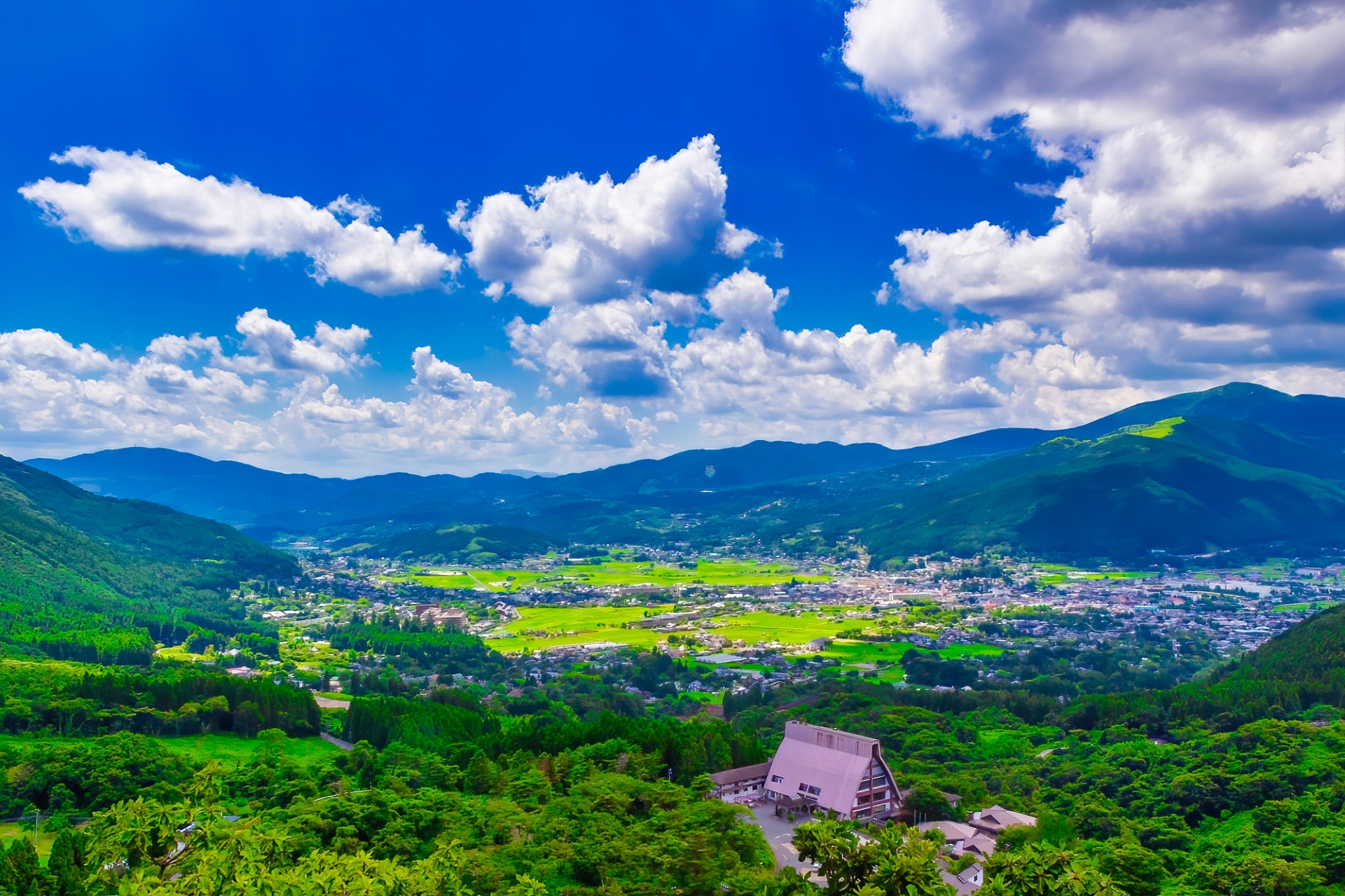 大分県の由布院の景色