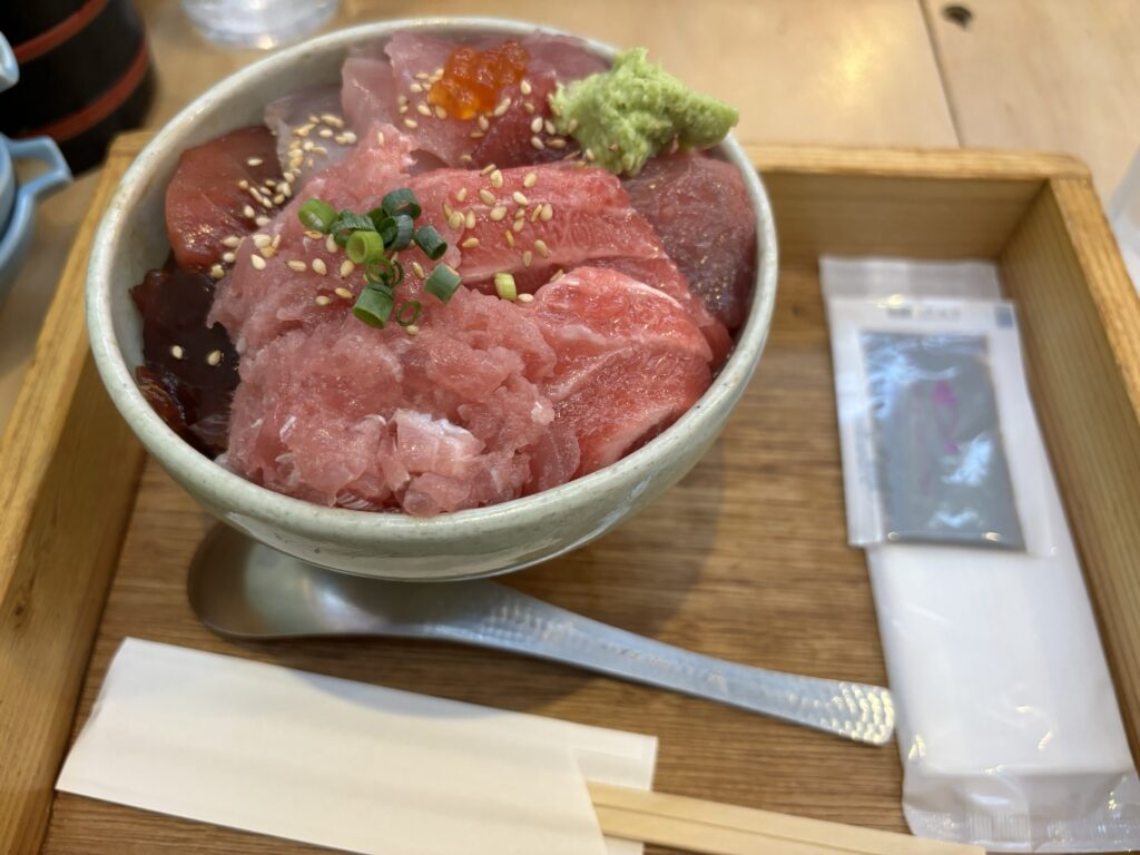 おさかな丼屋の海鮮丼