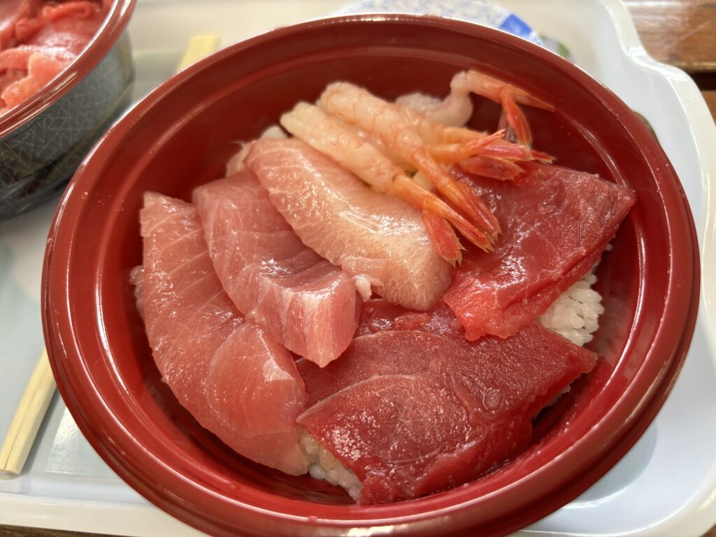 八食センターの海鮮丼