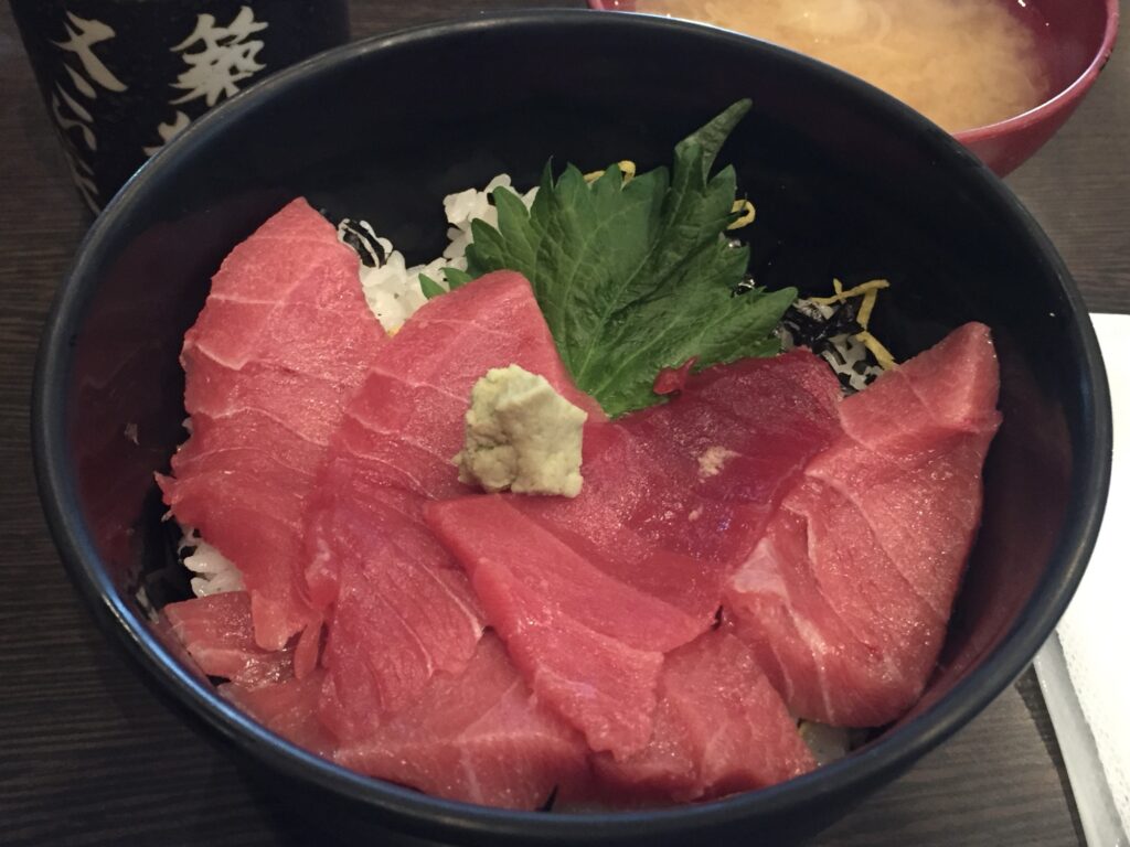 築地・又こい家の海鮮丼